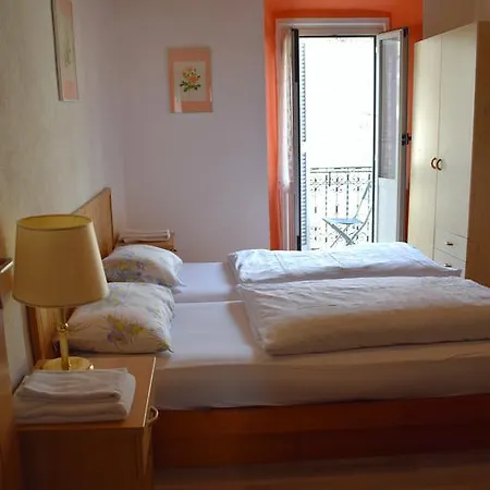 Nocleg ze śniadaniem Citta Vecchia *